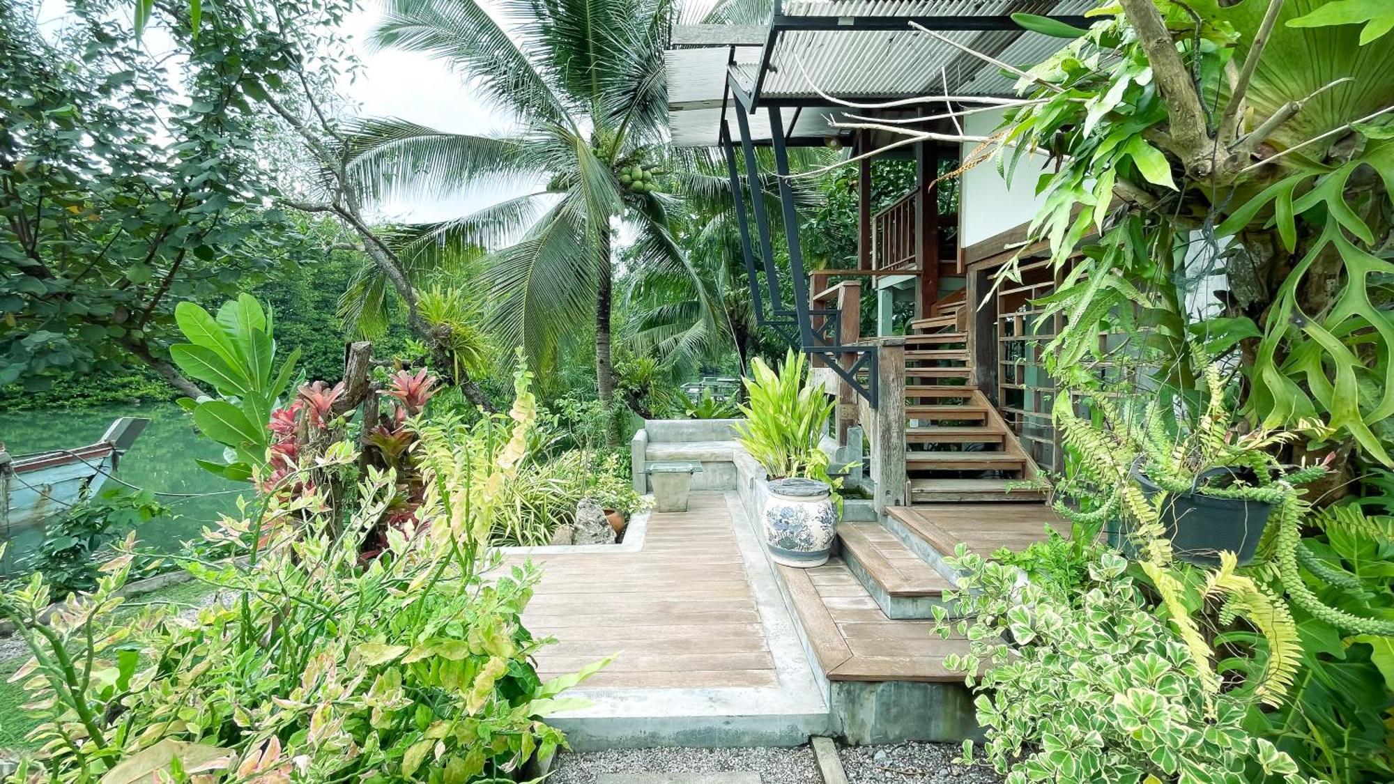 Rimsira Villa Chumphon Exterior photo