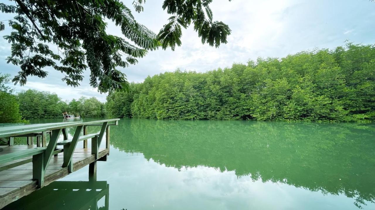 Rimsira Villa Chumphon Exterior photo