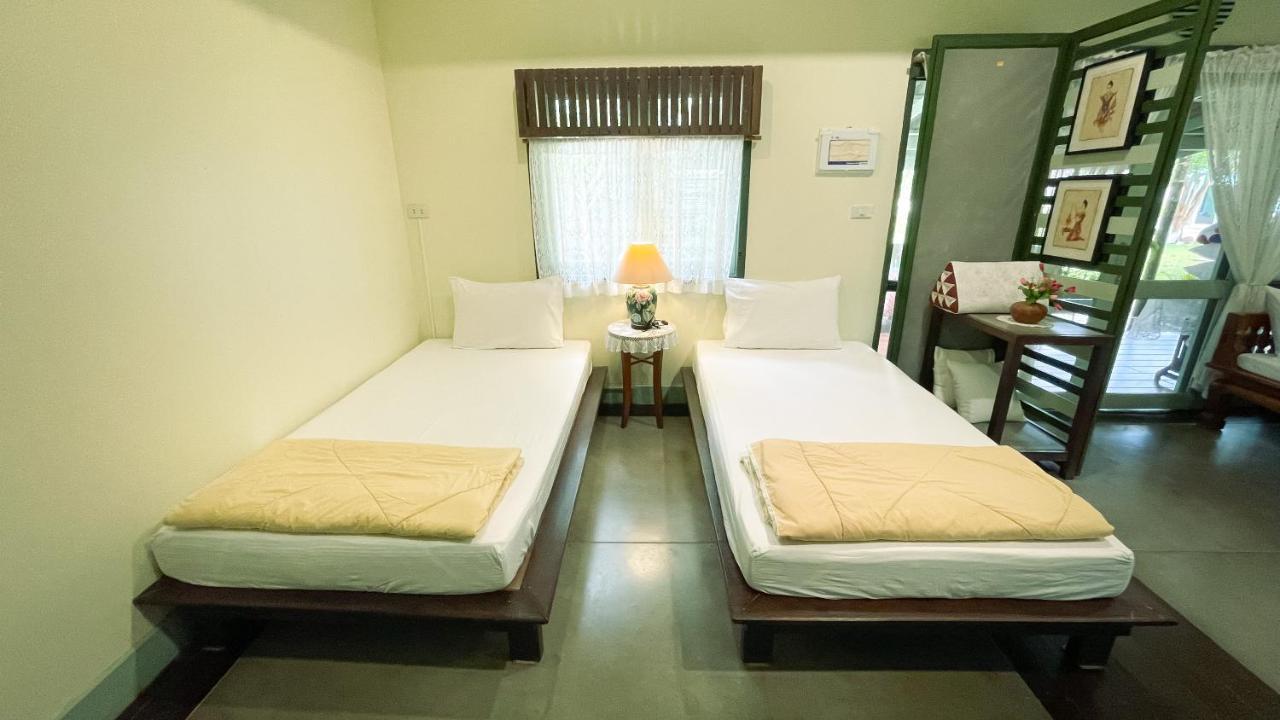 Rimsira Villa Chumphon Exterior photo