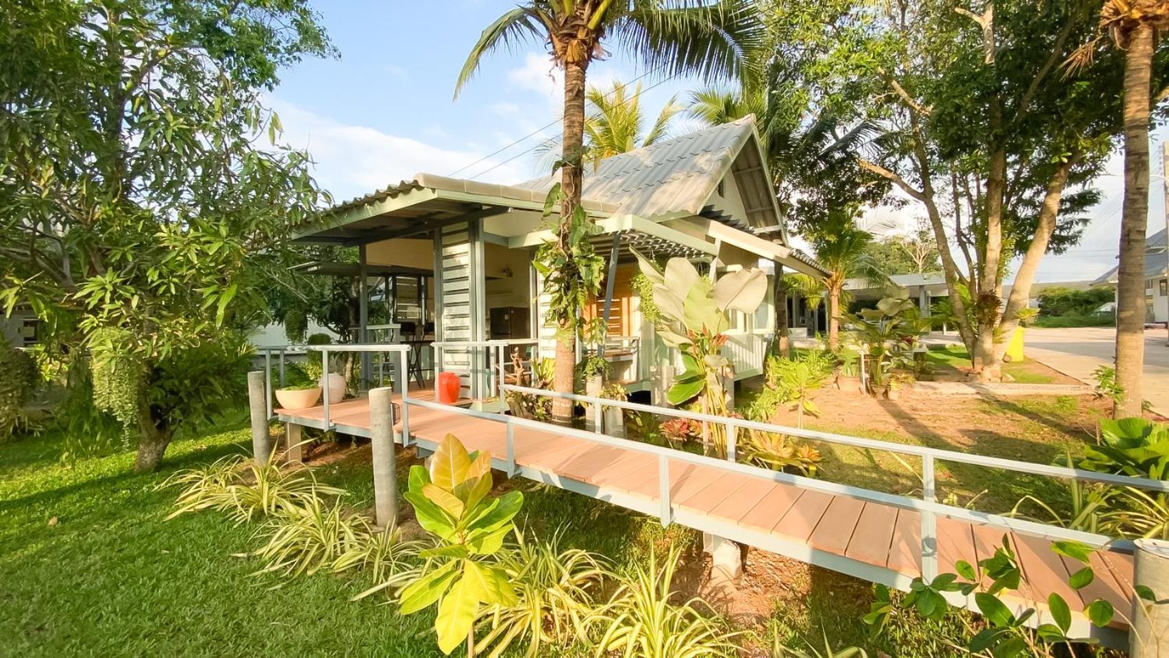 Rimsira Villa Chumphon Exterior photo